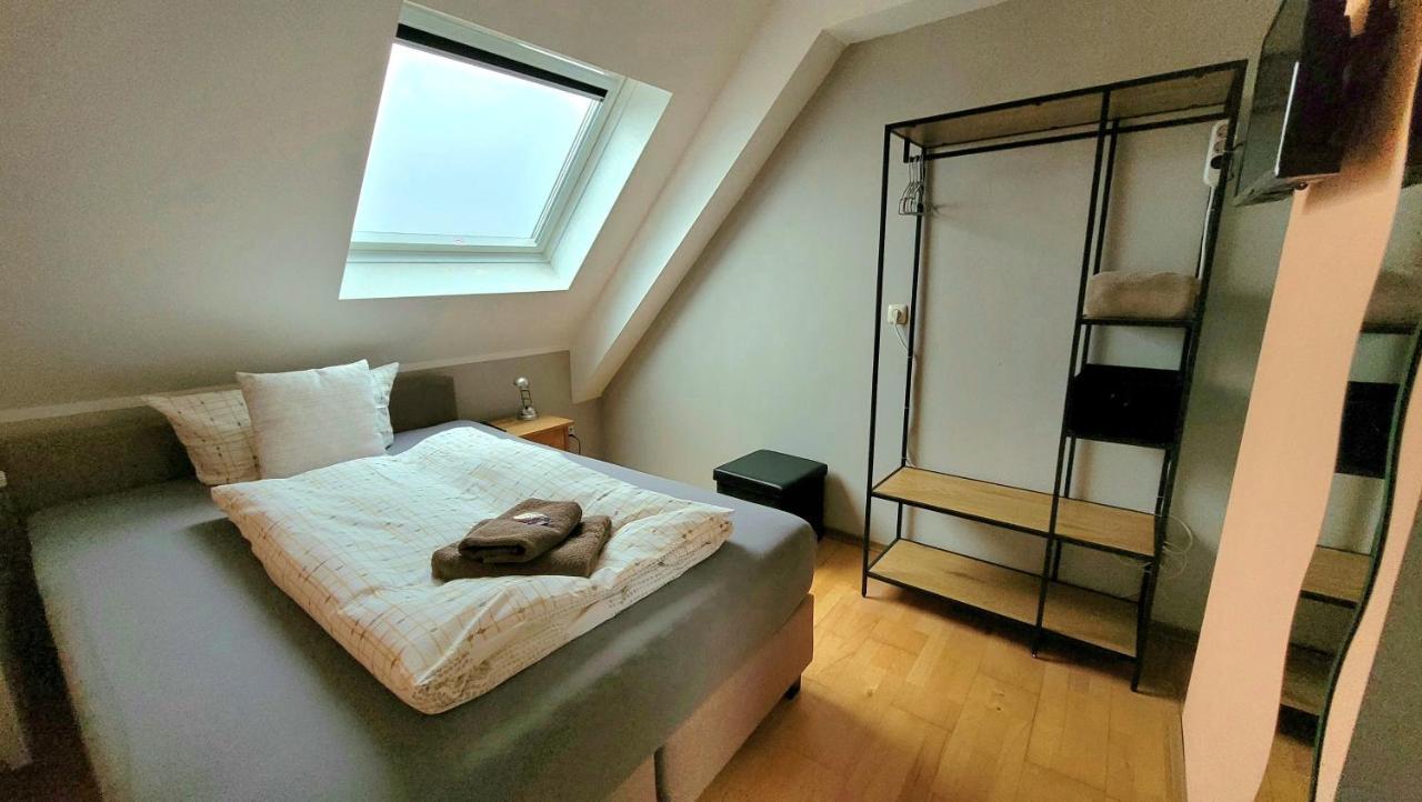 Appartement Gaestehaus Dahmen à Stolberg  Extérieur photo